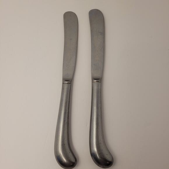 Present Stainless Table Knife Hollow Pistol Handle Set Of 2 Korea Pre-Owned - Picture 2 of 7